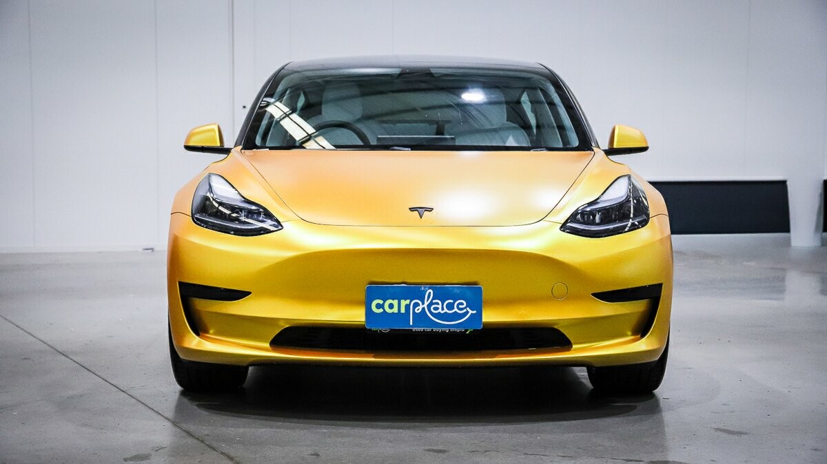 Tesla Model 3 image 2