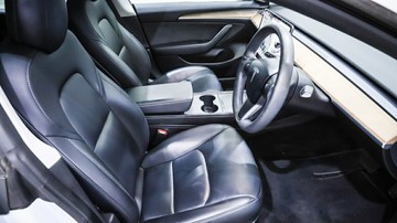 https://vehicle-cdn.autoleague.cloud/3881_1105481_6.jpg