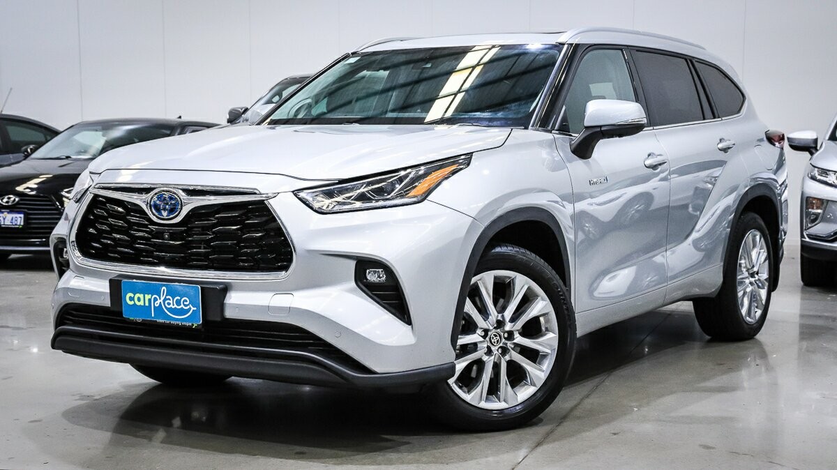 Toyota Kluger image 1