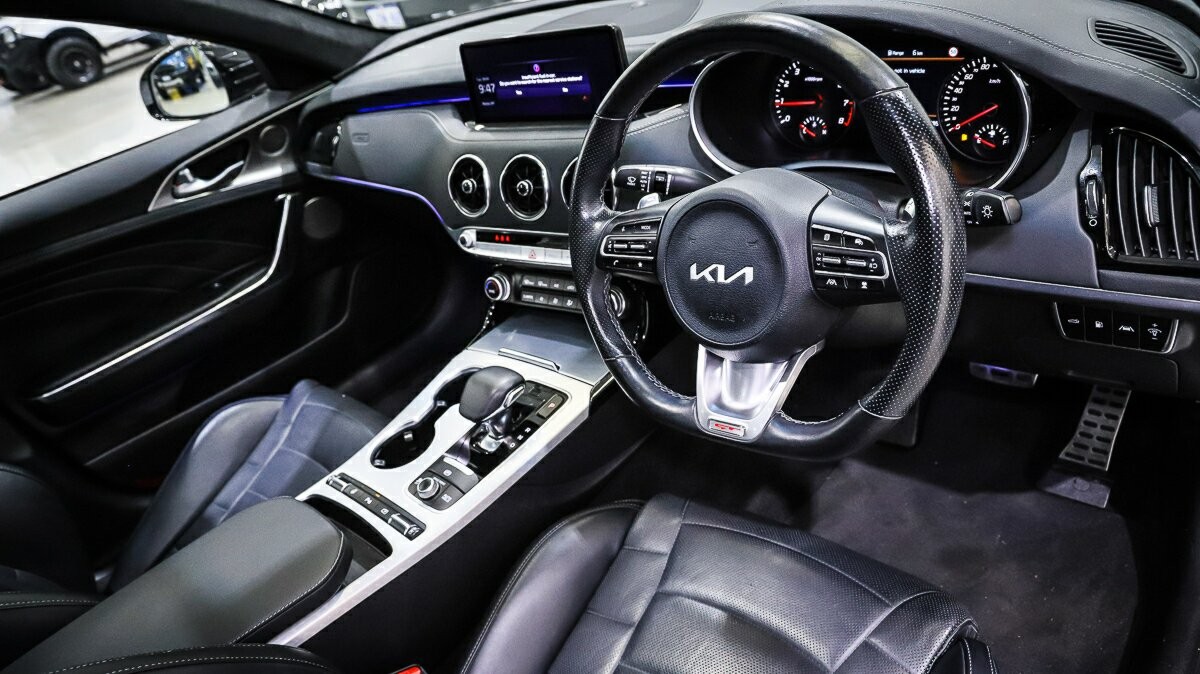 Kia Stinger image 4