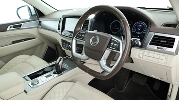 https://vehicle-cdn.autoleague.cloud/3881_1105512_6.jpg