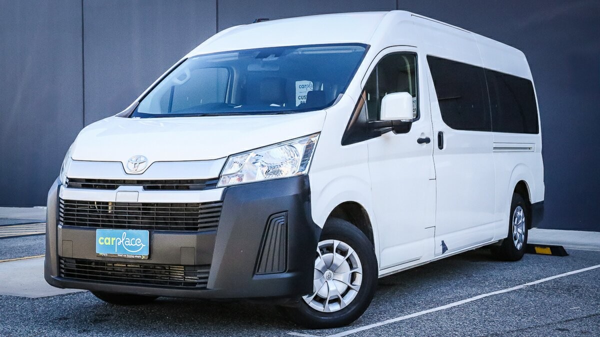 Toyota Hiace image 1