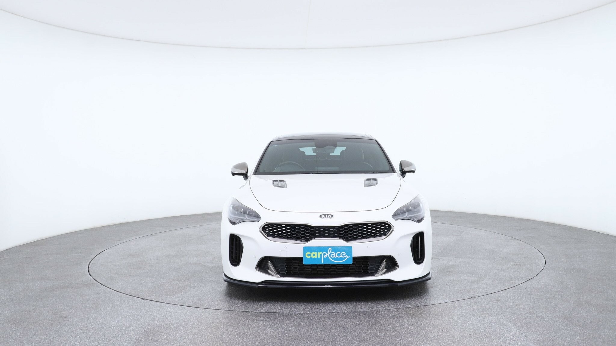 Kia Stinger image 2