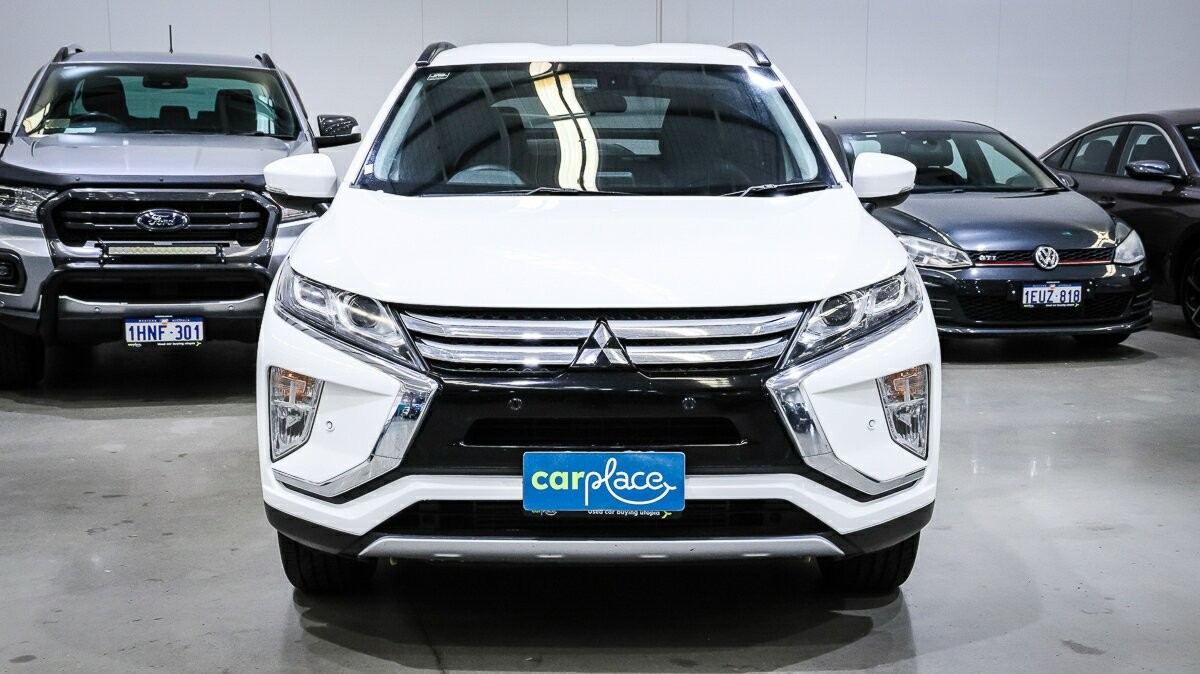 Mitsubishi Eclipse Cross image 2