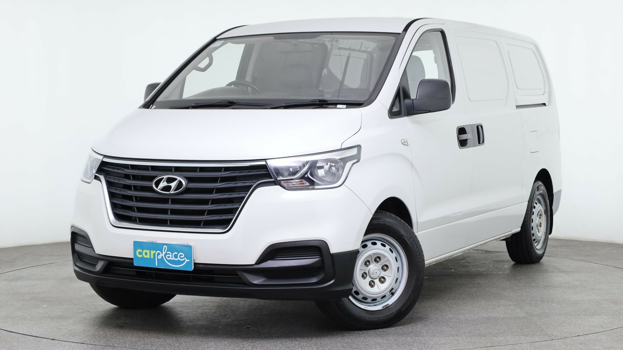 Hyundai Iload image 1