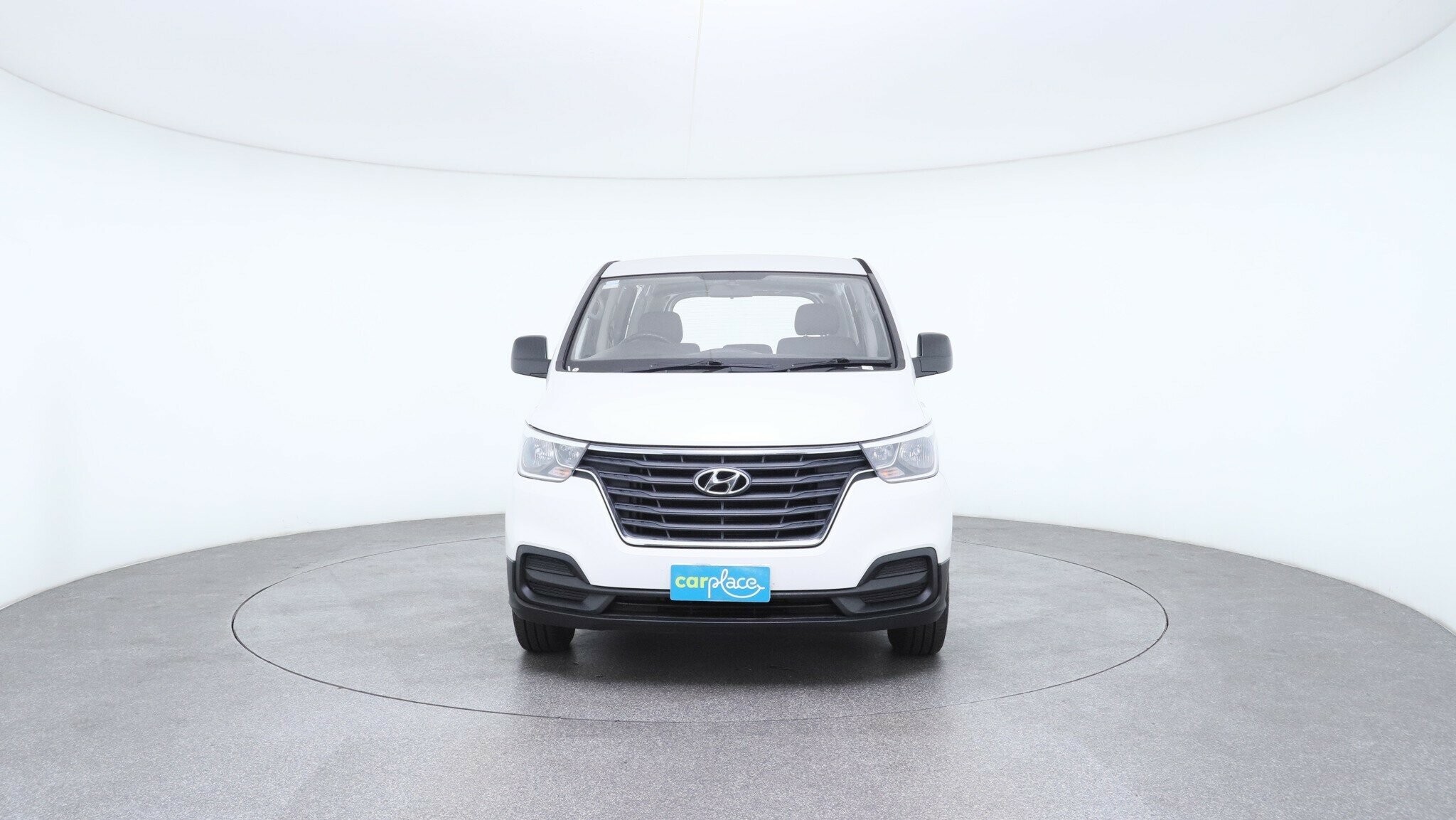 Hyundai Iload image 2