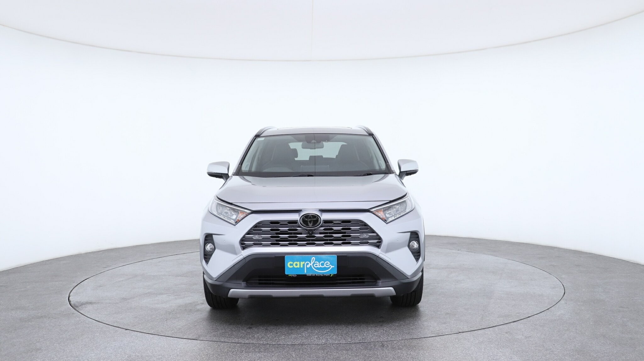 Toyota Rav4 image 2
