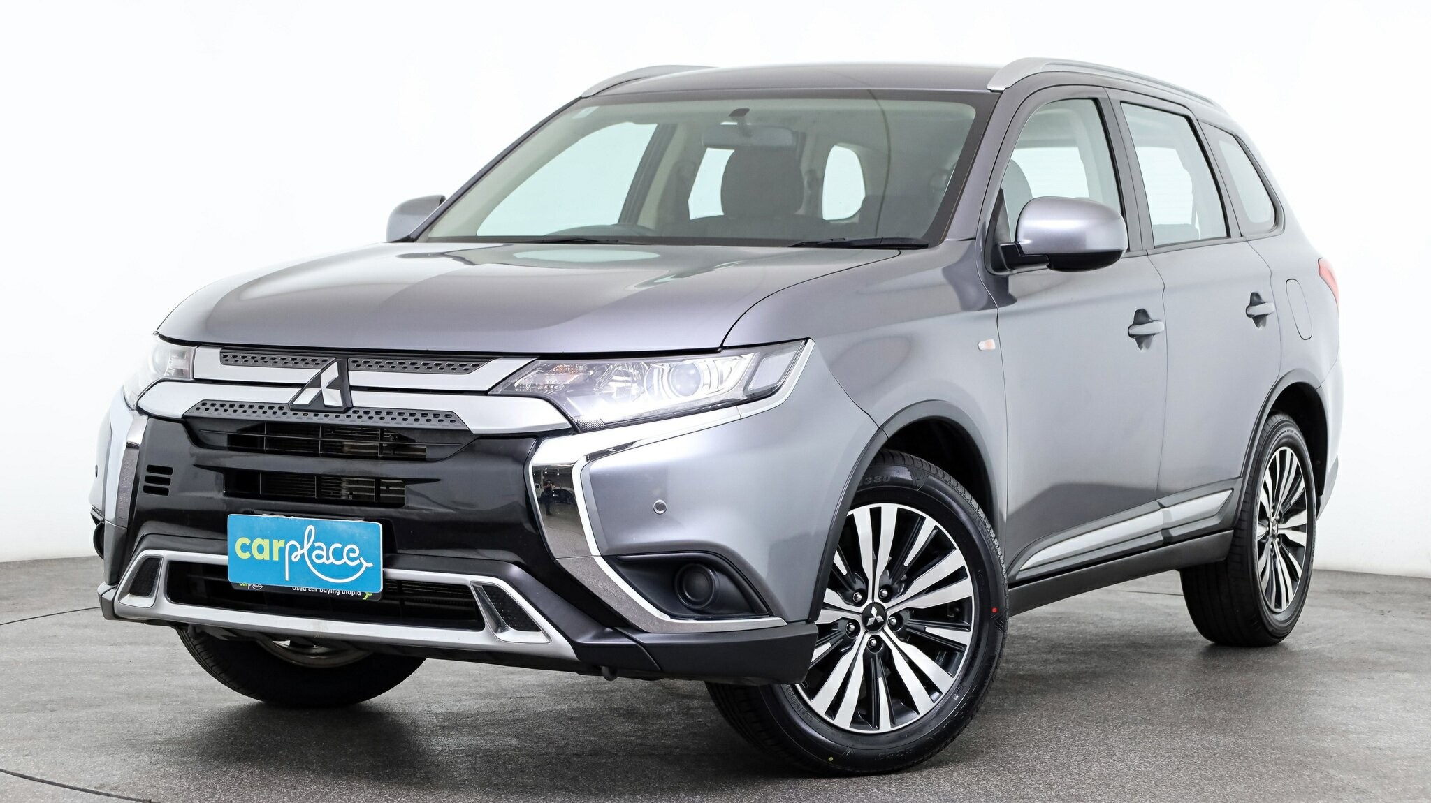 Mitsubishi Outlander image 1