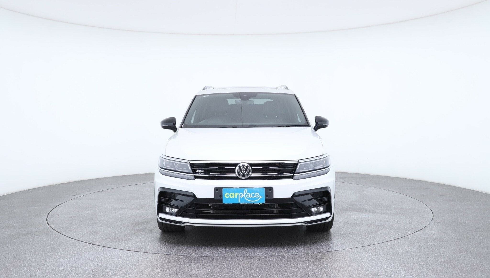 Volkswagen Tiguan image 2