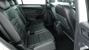 https://vehicle-cdn.autoleague.cloud/3881_1105552_8.jpg