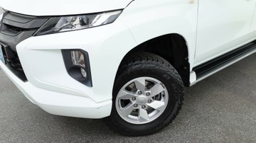 https://vehicle-cdn.autoleague.cloud/3881_1105553_20.jpg