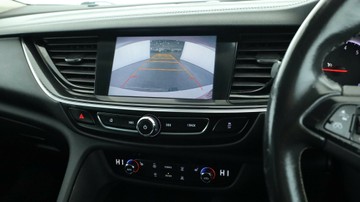https://vehicle-cdn.autoleague.cloud/3881_1105554_18.jpg
