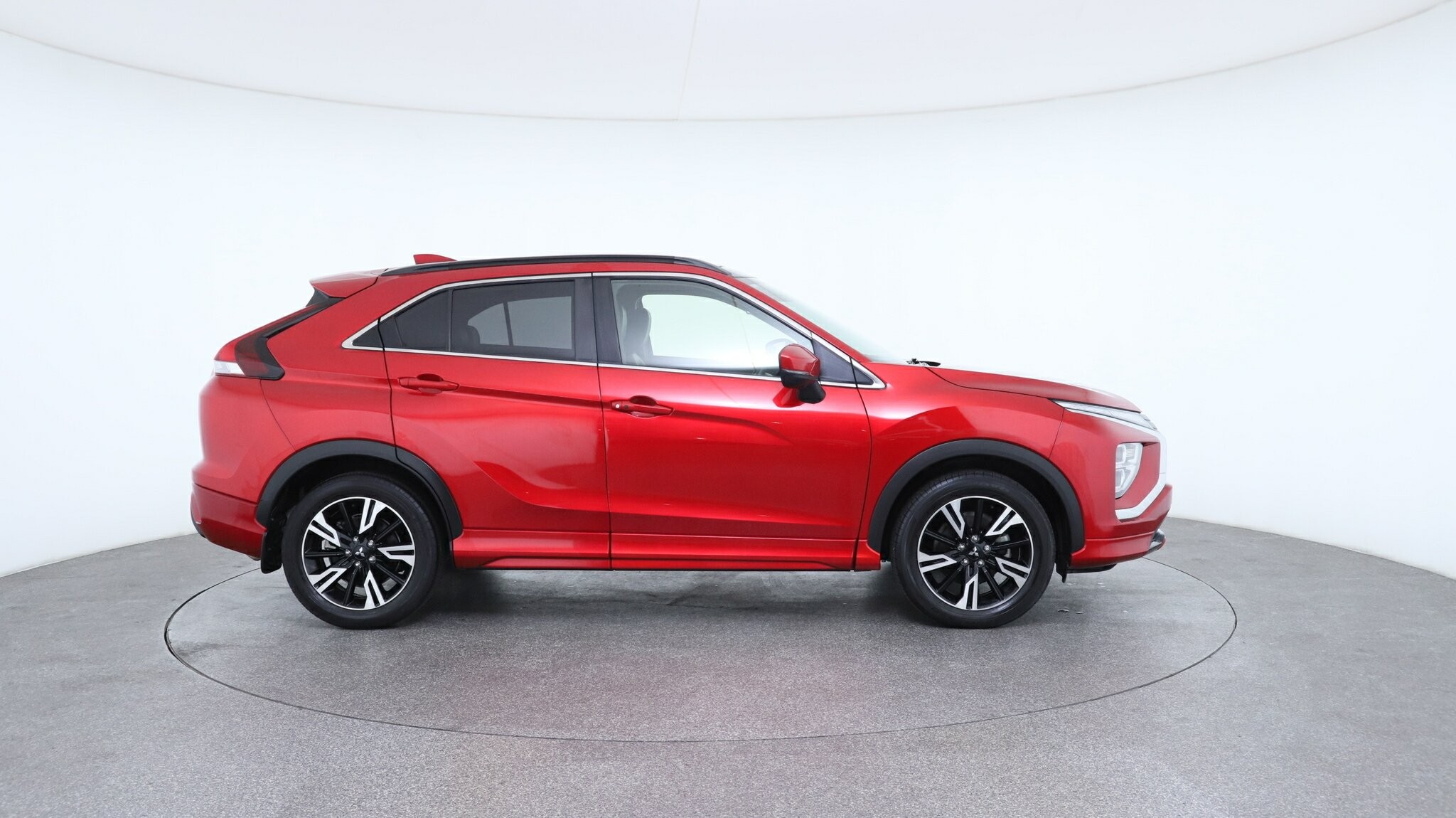 Mitsubishi Eclipse Cross image 3