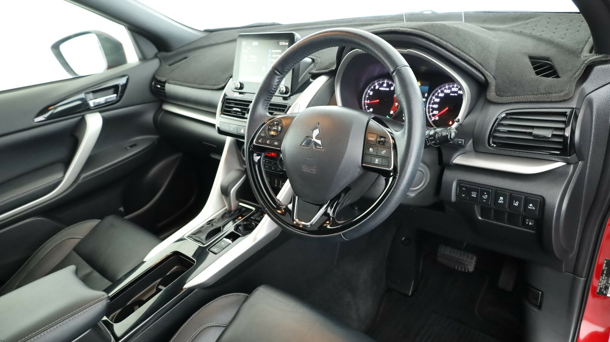 Mitsubishi Eclipse Cross image 4