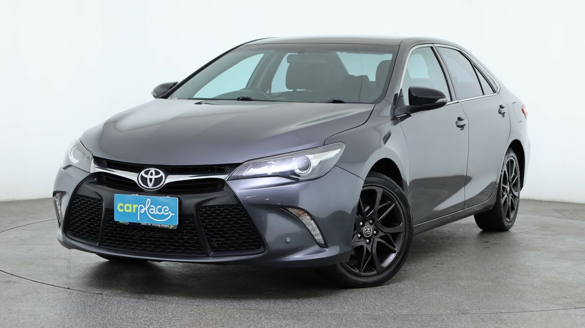 Toyota Camry image 1