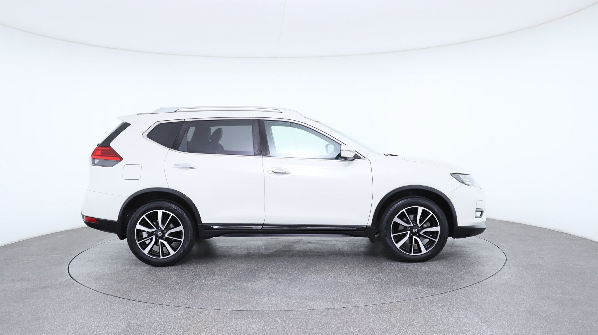 Nissan X-trail image 4