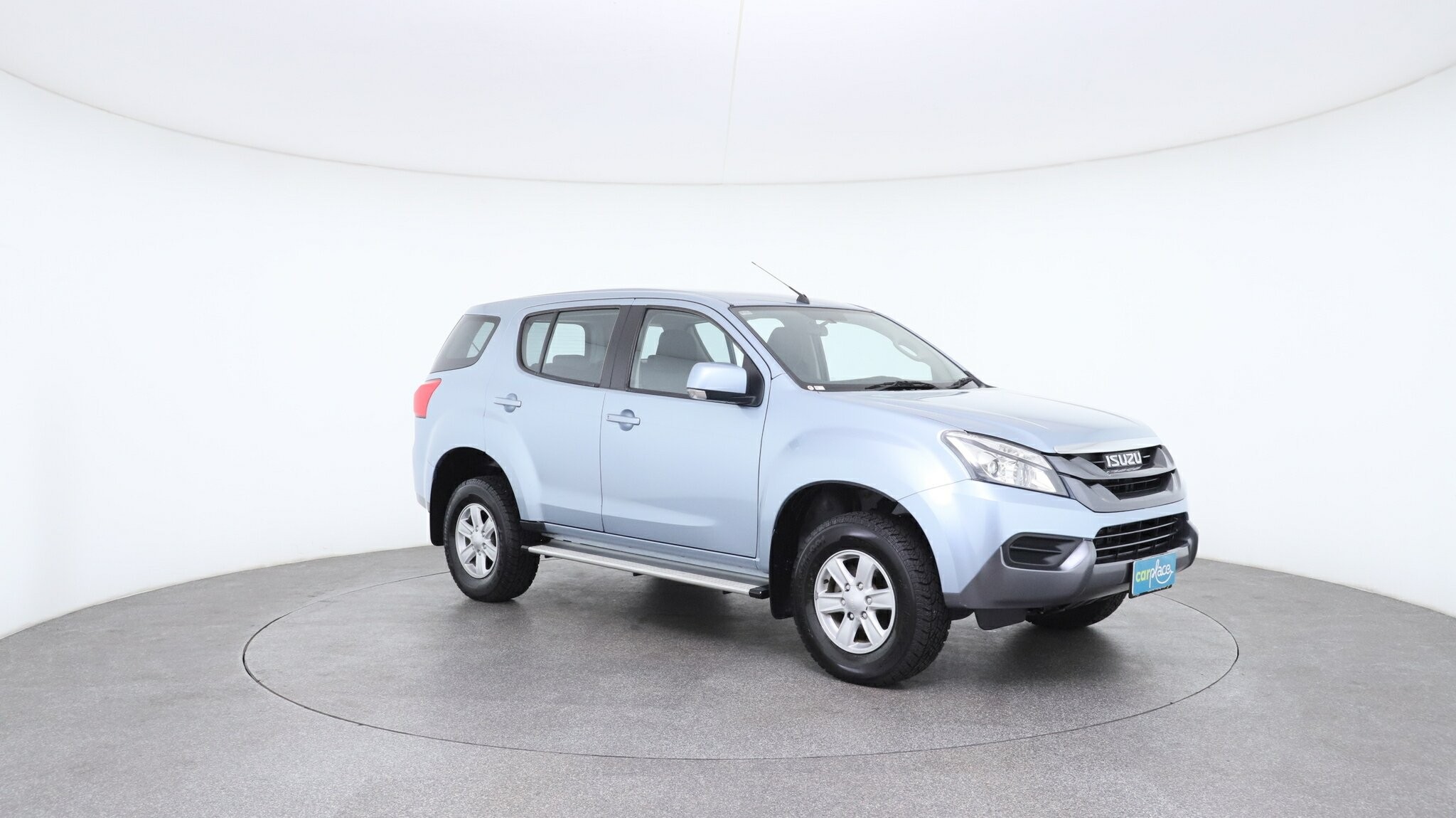 Isuzu Mu-x image 3