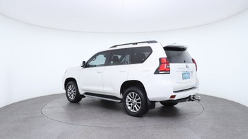 https://vehicle-cdn.autoleague.cloud/3881_1105606_14.jpg