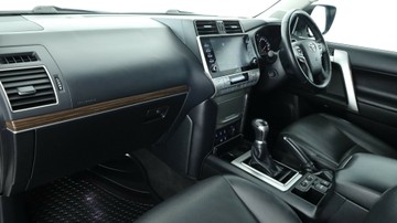 https://vehicle-cdn.autoleague.cloud/3881_1105606_16.jpg
