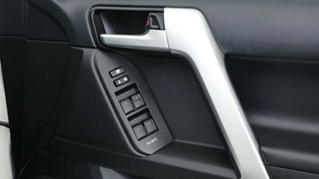 https://vehicle-cdn.autoleague.cloud/3881_1105606_21.jpg