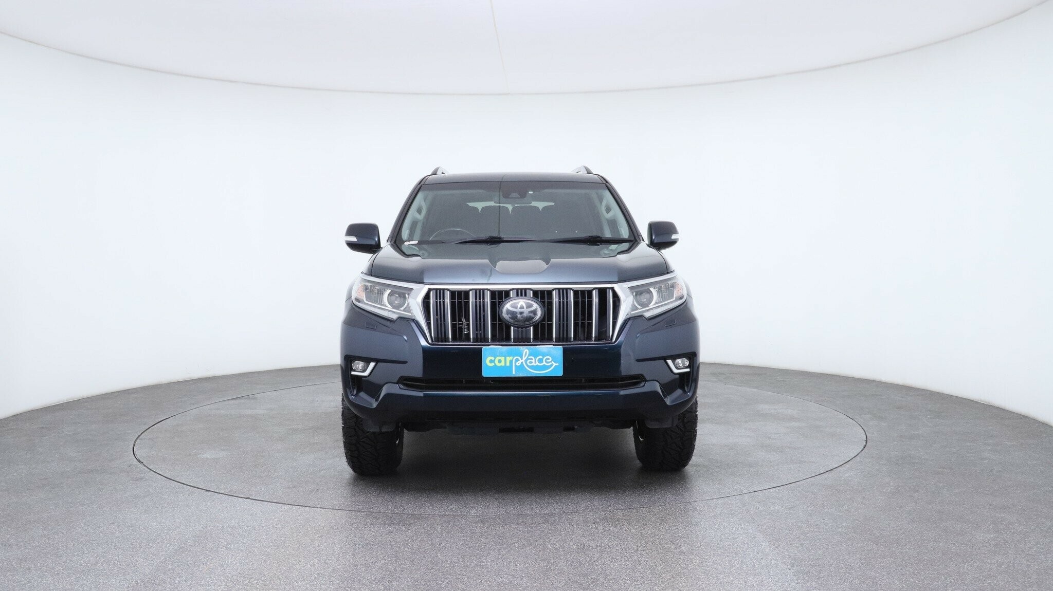 Toyota Landcruiser Prado image 4