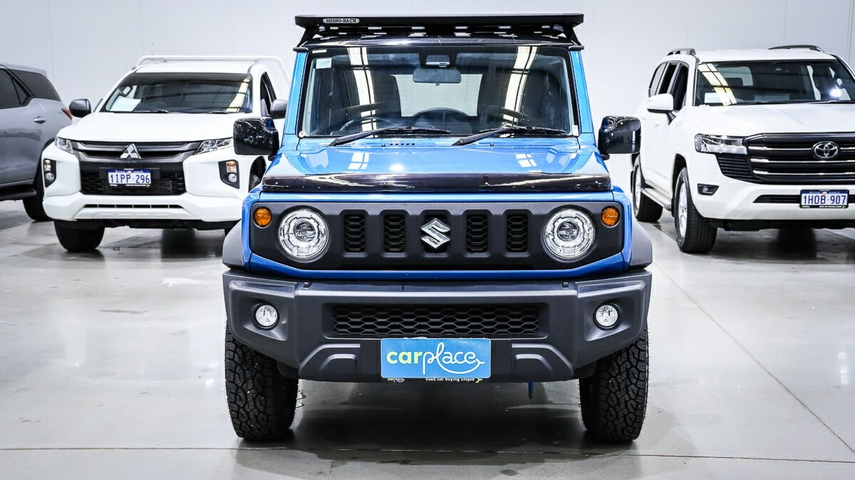 Suzuki Jimny image 2