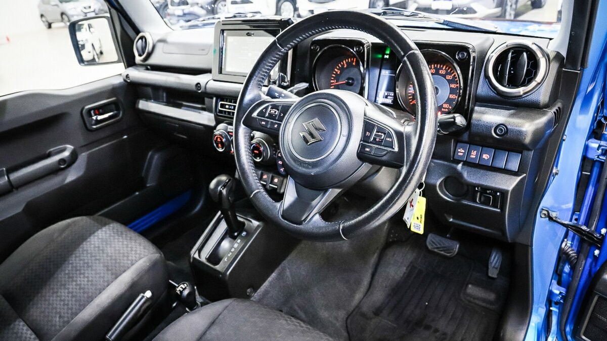 Suzuki Jimny image 4