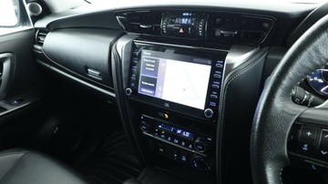 https://vehicle-cdn.autoleague.cloud/3881_1105639_30.jpg