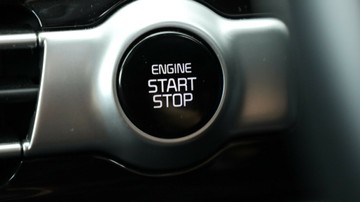 https://vehicle-cdn.autoleague.cloud/3881_1105641_22.jpg