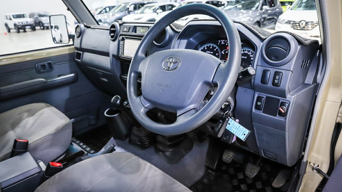 Toyota Landcruiser image 4