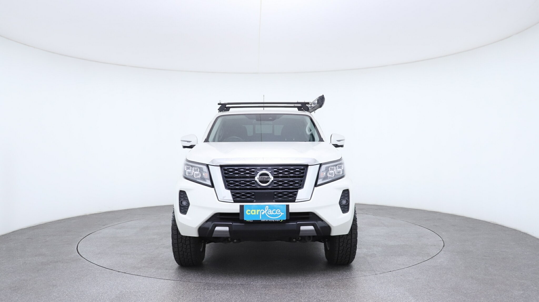 Nissan Navara image 2