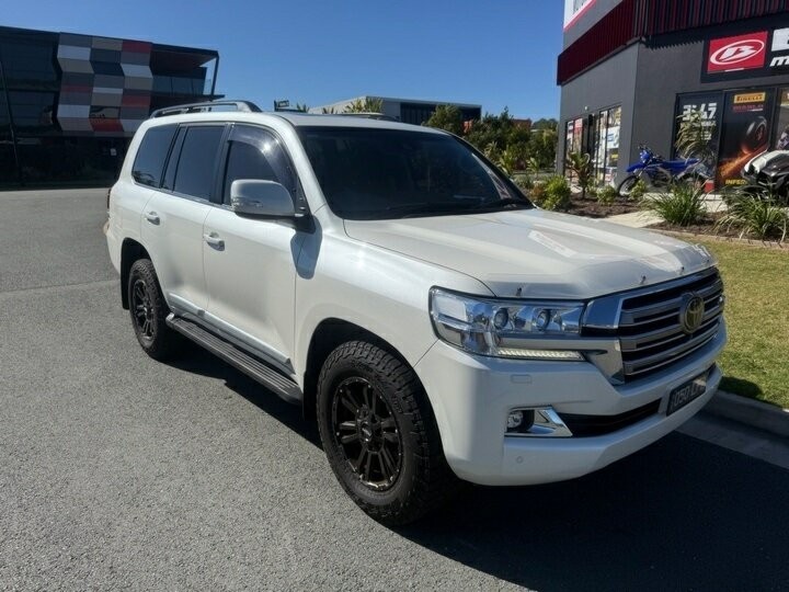Toyota Landcruiser image 1