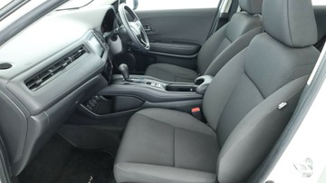 https://vehicle-cdn.autoleague.cloud/3881_1105662_15.jpg