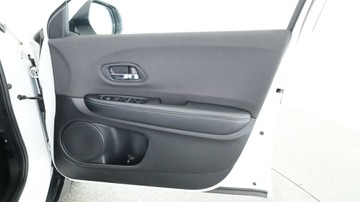 https://vehicle-cdn.autoleague.cloud/3881_1105662_18.jpg