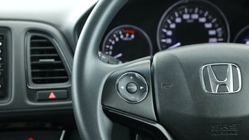 https://vehicle-cdn.autoleague.cloud/3881_1105662_24.jpg