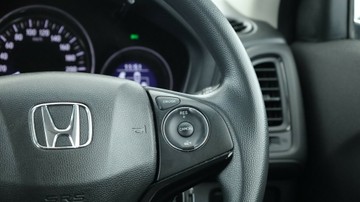 https://vehicle-cdn.autoleague.cloud/3881_1105662_25.jpg