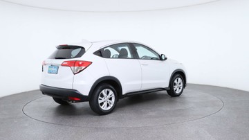 https://vehicle-cdn.autoleague.cloud/3881_1105662_9.jpg