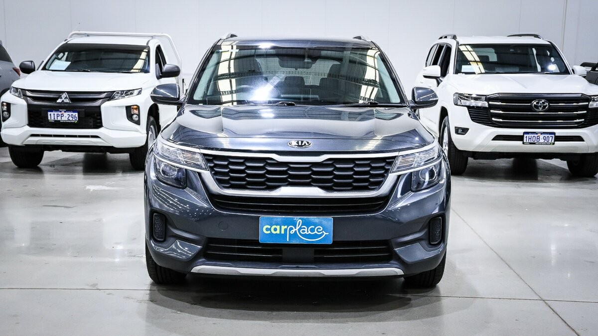 Kia Seltos image 2