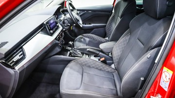 https://vehicle-cdn.autoleague.cloud/3881_1105688_13.jpg