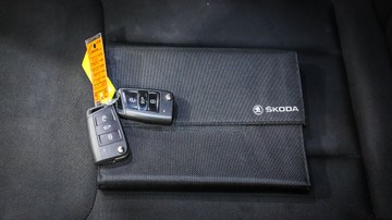 https://vehicle-cdn.autoleague.cloud/3881_1105688_28.jpg