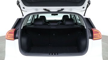 https://vehicle-cdn.autoleague.cloud/3881_1105703_11.jpg