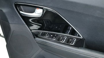 https://vehicle-cdn.autoleague.cloud/3881_1105703_19.jpg