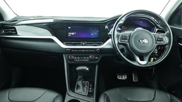 https://vehicle-cdn.autoleague.cloud/3881_1105703_22.jpg