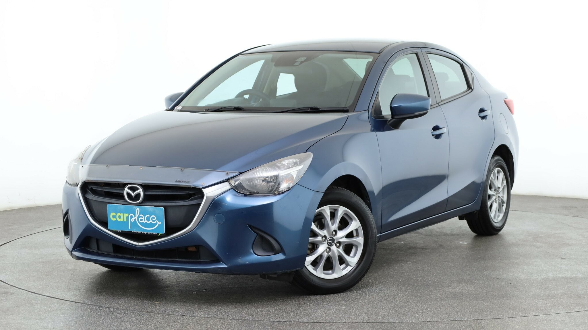 Mazda 2 image 1