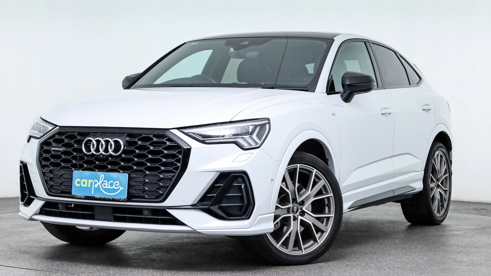 Audi Q3 image 1