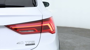 https://vehicle-cdn.autoleague.cloud/3881_1105714_17.jpg