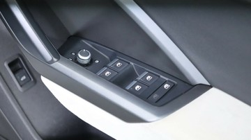 https://vehicle-cdn.autoleague.cloud/3881_1105714_19.jpg