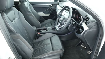 https://vehicle-cdn.autoleague.cloud/3881_1105714_7.jpg