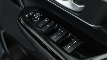 https://vehicle-cdn.autoleague.cloud/3881_1105715_16.jpg