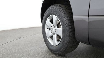 https://vehicle-cdn.autoleague.cloud/3881_1105716_6.jpg